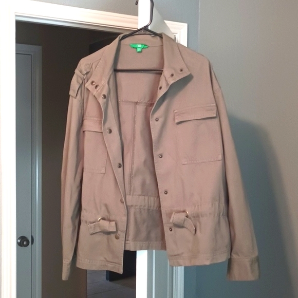 Light jacket - Picture 1 of 3